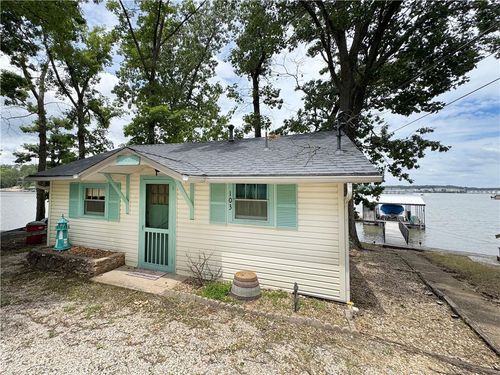 103 Vacation Hideaway Ln, Sunrise Beach, MO, 65079-5963 | Card Image