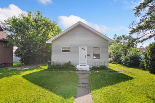 14 15th St, Cloquet, MN, 55720-1908 | Card Image