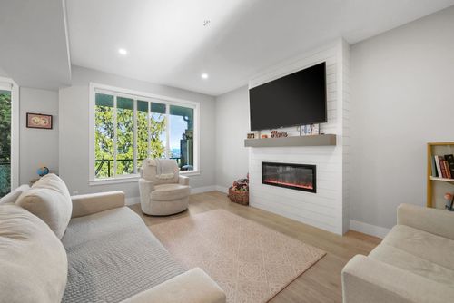 25-47203 Vista Pl, Chilliwack, BC, V2R6E2 | Card Image