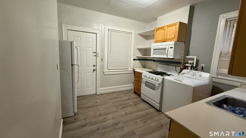 2nd-398 Bond St, Bridgeport, CT, 06610-2204 | Card Image