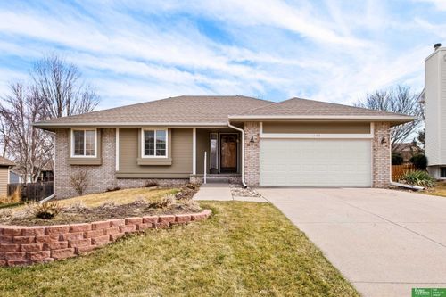 17139 L Street, Omaha, NE, 68135 | Card Image