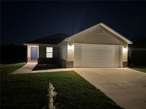 801 S Katlyn Dr, Siloam Springs, AR, 72761-4098 | Card Image