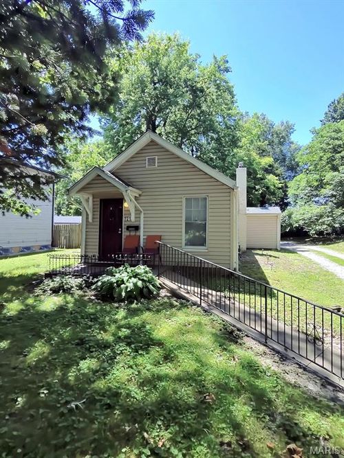 721 N Elizabeth Ave, Ferguson, MO, 63135-1734 | Card Image