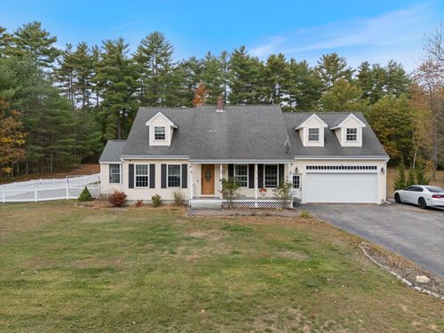 11 Meadowbrook Drive, Hollis, ME, 04042 | Card Image