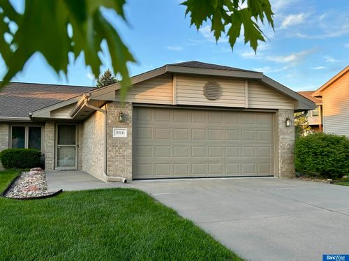 8014 Arrow Ridge Rd, Lincoln, NE, 68506-6906 | Card Image