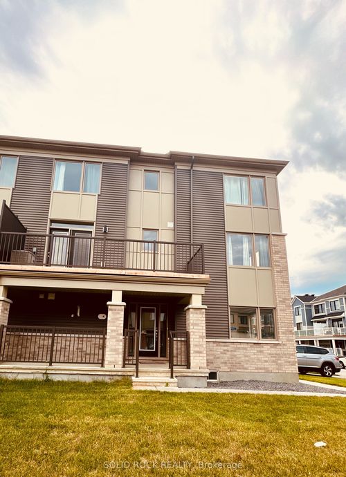 21 Stitch Mews, Richmond, ON, K0A2Z0 | Card Image