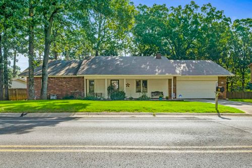 20 Oakbrooke Dr, Sherwood, AR, 72120-3174 | Card Image