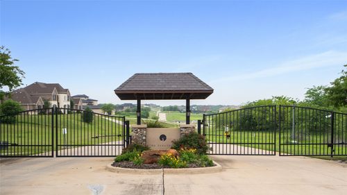 1207 Tulip Ct, Cedar Hill, TX, 75104-6640 | Card Image