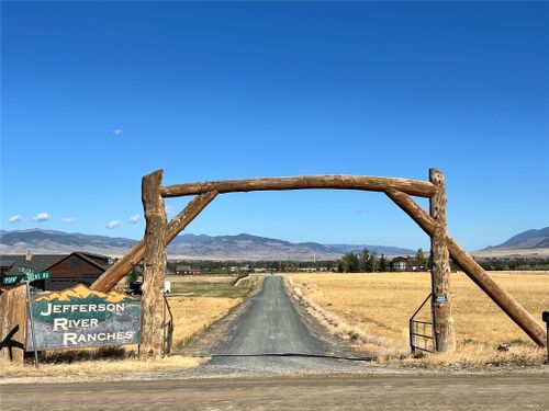 20 N Lewis And Clark Trl, Whitehall, MT, 59759-9521 | Card Image