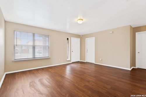 8304 Heights Vly, Converse, TX, 78109-3503 | Card Image