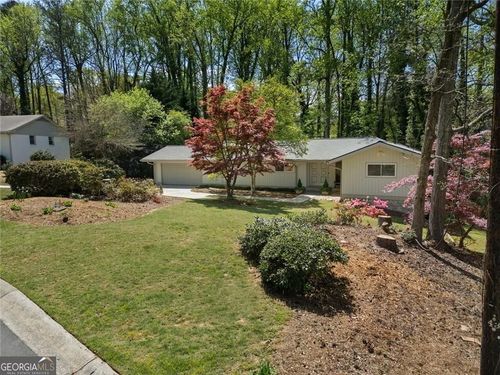 3758 Cline Dr Se, Smyrna, GA, 30082-3112 | Card Image