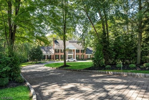 13 Powder Hill Rd, Saddle River, NJ, 07458-3215 | Card Image