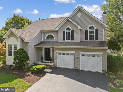 11 Marjorie Way, Hamilton Square, NJ, 08690-2722 | Card Image