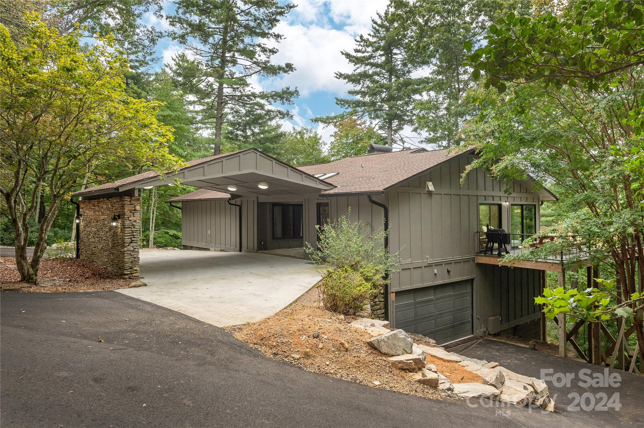 Chestnut Ridge Rd, Pisgah Forest, NC 28768