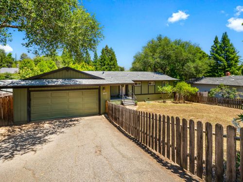 3591 Cambridge Rd, Cameron Park, CA, 95682-9020 | Card Image