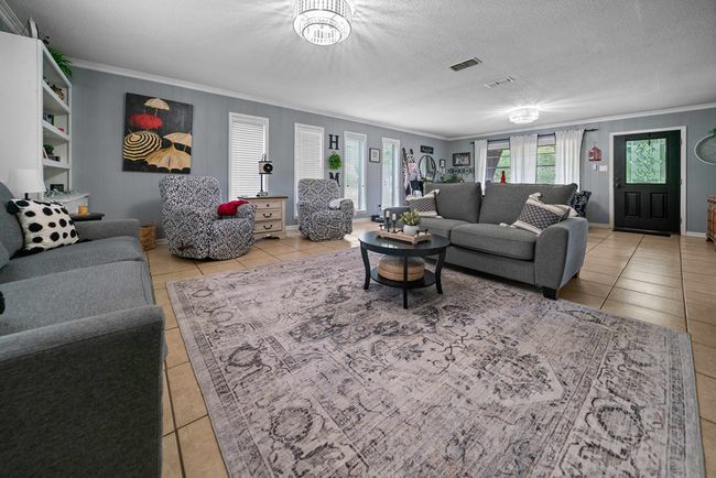 1114 E Neches St, Home with 3 bedrooms, 2 bathrooms and 2 parking in Palestine TX | Image 7