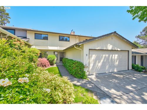 9 Britten Ct, Lake Oswego, OR, 97035-1408 | Card Image