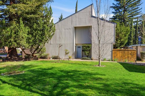 5274 Lake Knoll Lane, Fair Oaks, CA, 95628 | Card Image