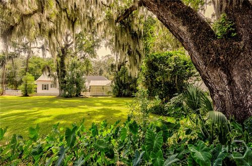 13 Saint Thomas Ave, Savannah, GA, 31406-7532 | Card Image