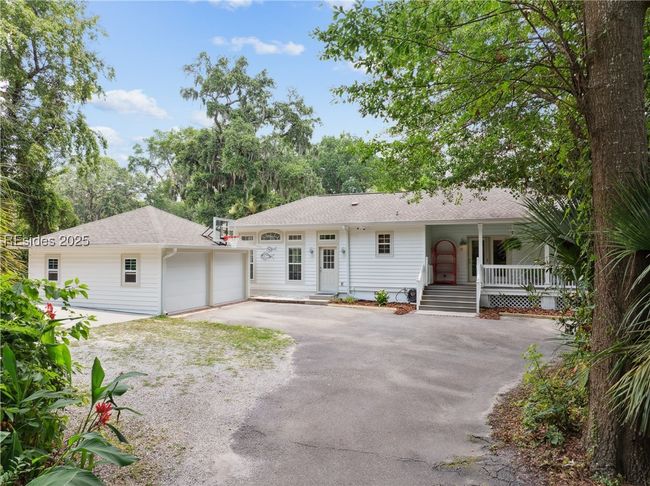 15 Palmetto Beach Dr, House other with 3 bedrooms, 2 bathrooms and null parking in Bluffton SC | Image 62