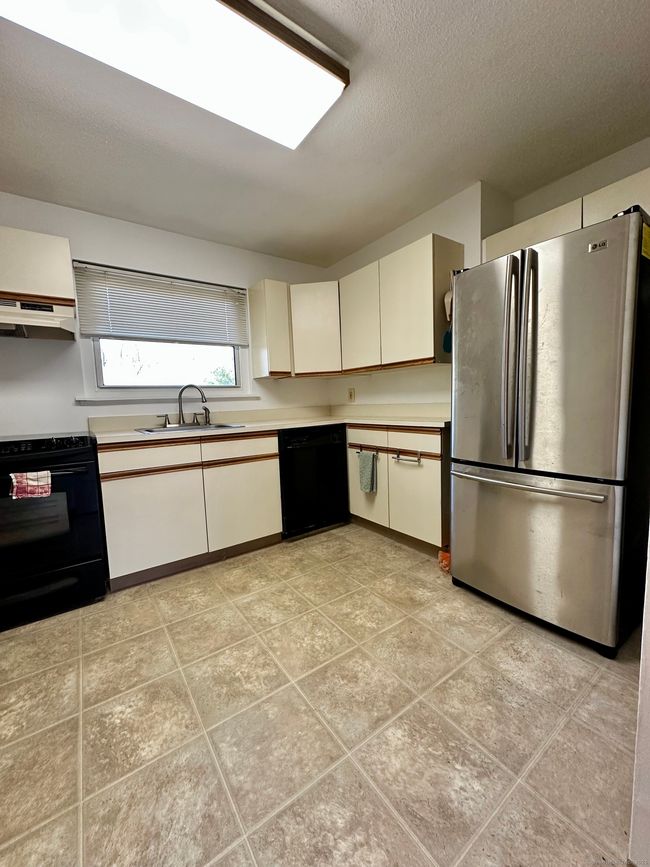 APT-50 - 486 Oak Ave, Condo with 2 bedrooms, 1 bathrooms and 2 parking in Cheshire CT | Image 20