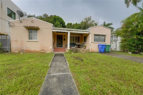 660 Ne 67th St, Miami, FL, 33138-6205 | Card Image