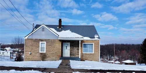 203 Mahan Rd, Weirton, WV, 26062-2416 | Card Image