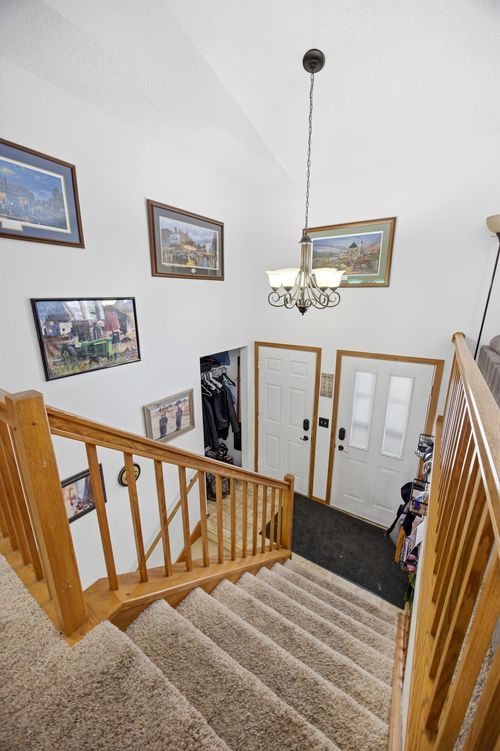 1530 29th Ave S, Fargo, ND, 58103-5921 | Card Image