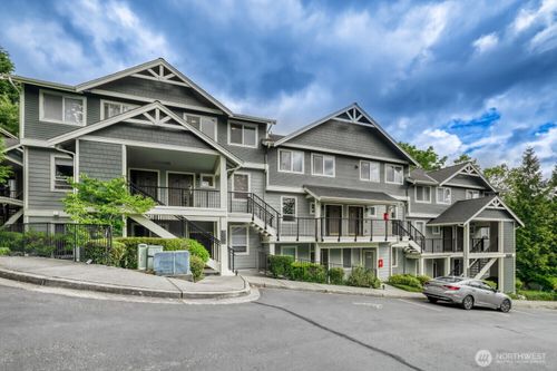 b202-19010 68th Ave Ne, Kenmore, WA, 98028-2688 | Card Image