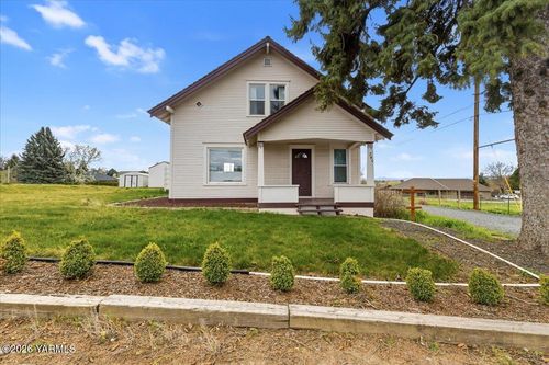 740 Mapleway Rd, Selah, WA, 98942-9682 | Card Image