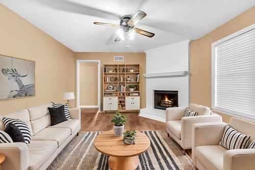 6963 Fairhill Ln, Bartlett, TN, 38135-1721 | Card Image