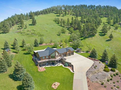 2220 Chevelle Cir, Sturgis, SD, 57785-2581 | Card Image