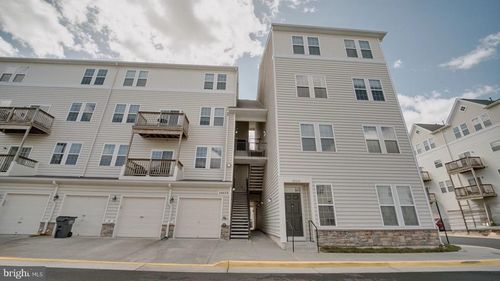 301-24628 Byrne Meadow Sq, ALDIE, VA, 20105-5711 | Card Image