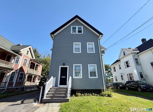 220 Maple St, New Britain, CT, 06051-3582 | Card Image