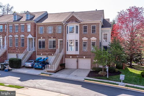 9600 Lagersfield Cir, VIENNA, VA, 22181-6179 | Card Image