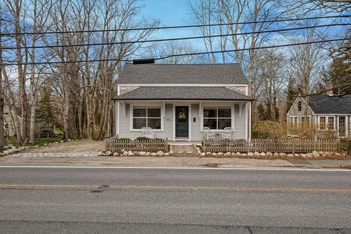 194 Route 6a, Yarmouth Port, MA, 02675-1712 | Card Image