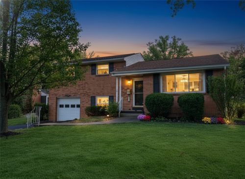 337 Fernledge Dr, New Kensington, PA, 15068-4615 | Card Image