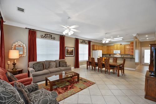 208 E 20th St, Cameron, TX, 76520-1807 | Card Image