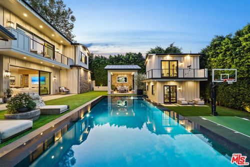 15645 Woodvale Rd, Encino, CA, 91436 | Card Image