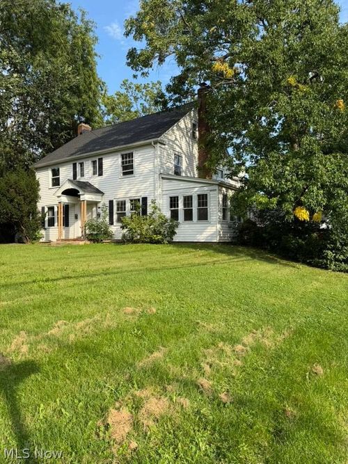 72 Harriman Ave, Bedford, OH, 44146-3722 | Card Image
