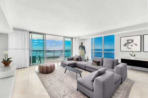 apt-3711-1331 Brickell Bay Dr, Miami, FL, 33131-3686 | Card Image
