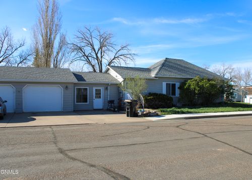 311 2nd Ave Nw, Killdeer, ND, 58640-4108 | Card Image