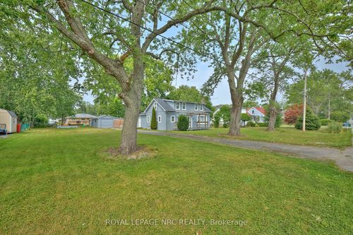 3252 Young Ave, Ridgeway, ON, L0S1N0 | Card Image