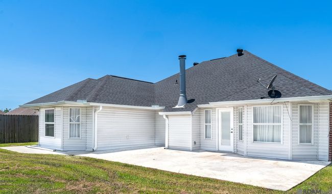80 Derek Ln, House other with 3 bedrooms, 2 bathrooms and 4 parking in La Place LA | Image 5