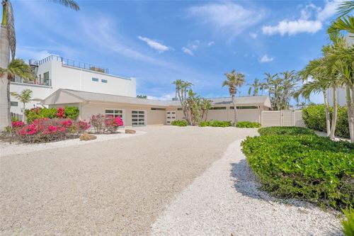 1186 Center Pl, SARASOTA, FL, 34236-1104 | Card Image