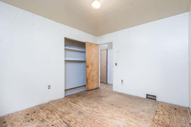 35-web-or-mls-10756 Oak St Interior (13 of 19).jpg | Image 9