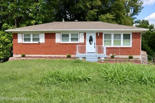 6903 Rock Hollow Dr, Louisville, KY, 40219-2416 | Card Image