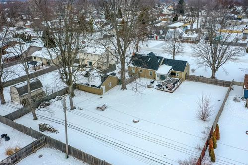 23630 Deanhurst St, Clinton Twp, MI, 48035-4310 | Card Image