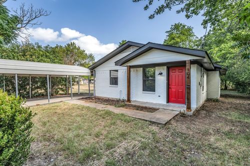 104 N Oneal St, Caldwell, TX, 77836-1432 | Card Image