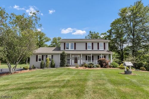 54 Water St, Hackettstown, NJ, 07840-4927 | Card Image